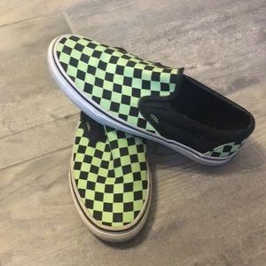 GLOW IN THE DARK VANS checkerboard slip on a!!!